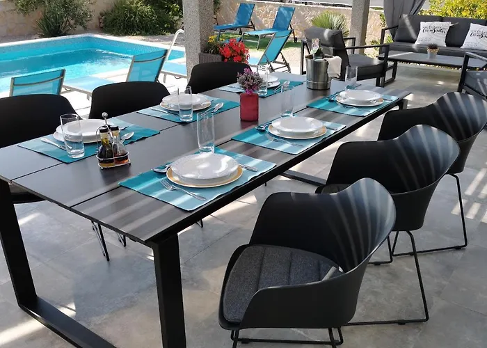 Sundowner וילה שיבניק